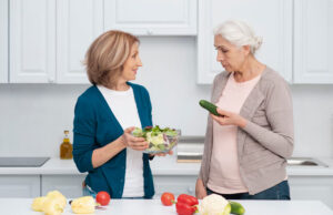 Apoyo en la orientación alimentaria para personas mayores